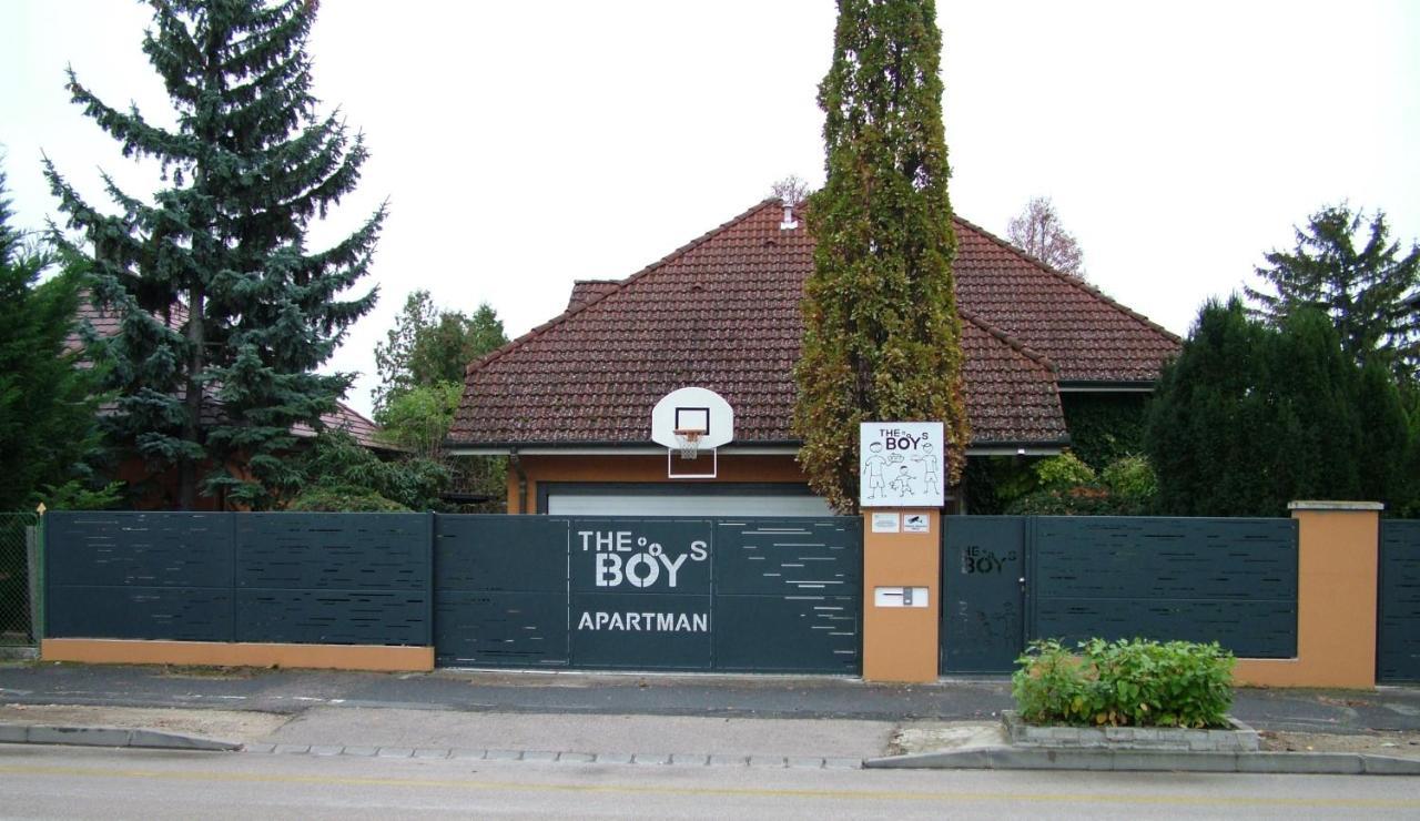 The Boys Apartman Siófok Exteriör bild