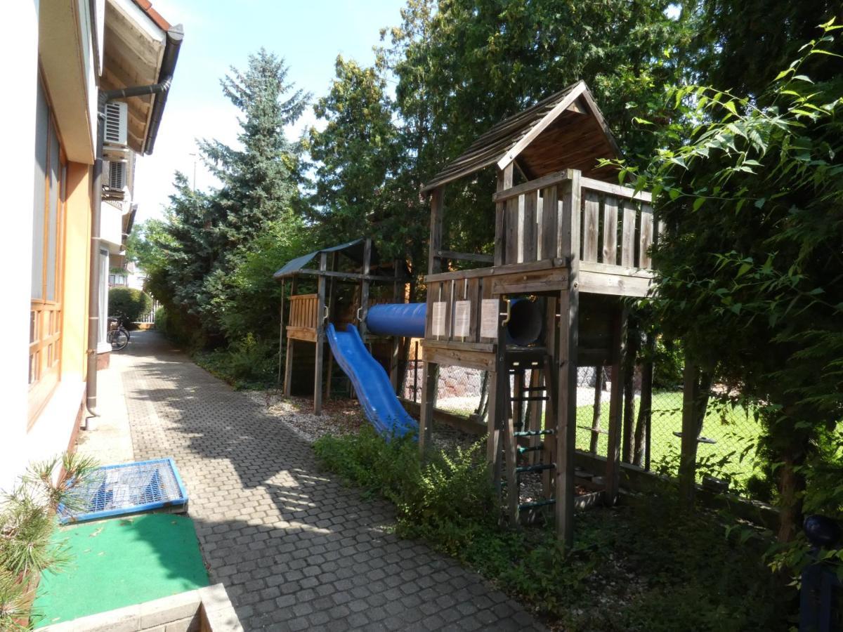 The Boys Apartman Siófok Exteriör bild